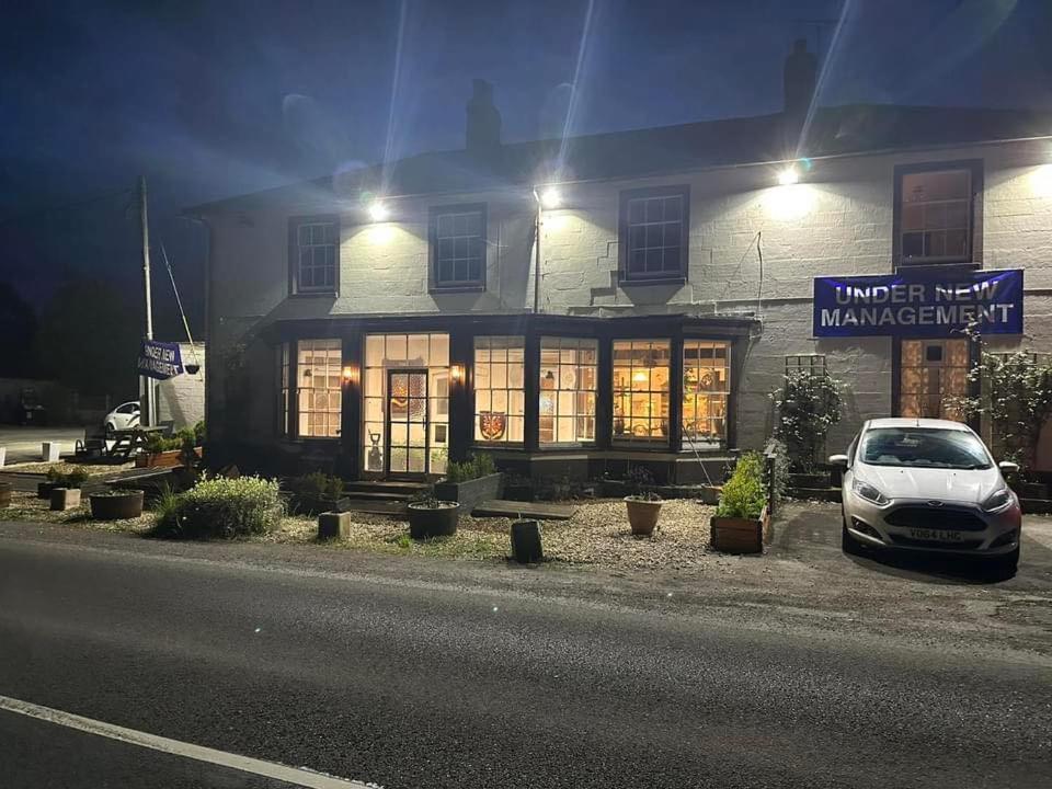 The Penruddocke Arms Bed and Breakfast Dinton  Eksteriør billede