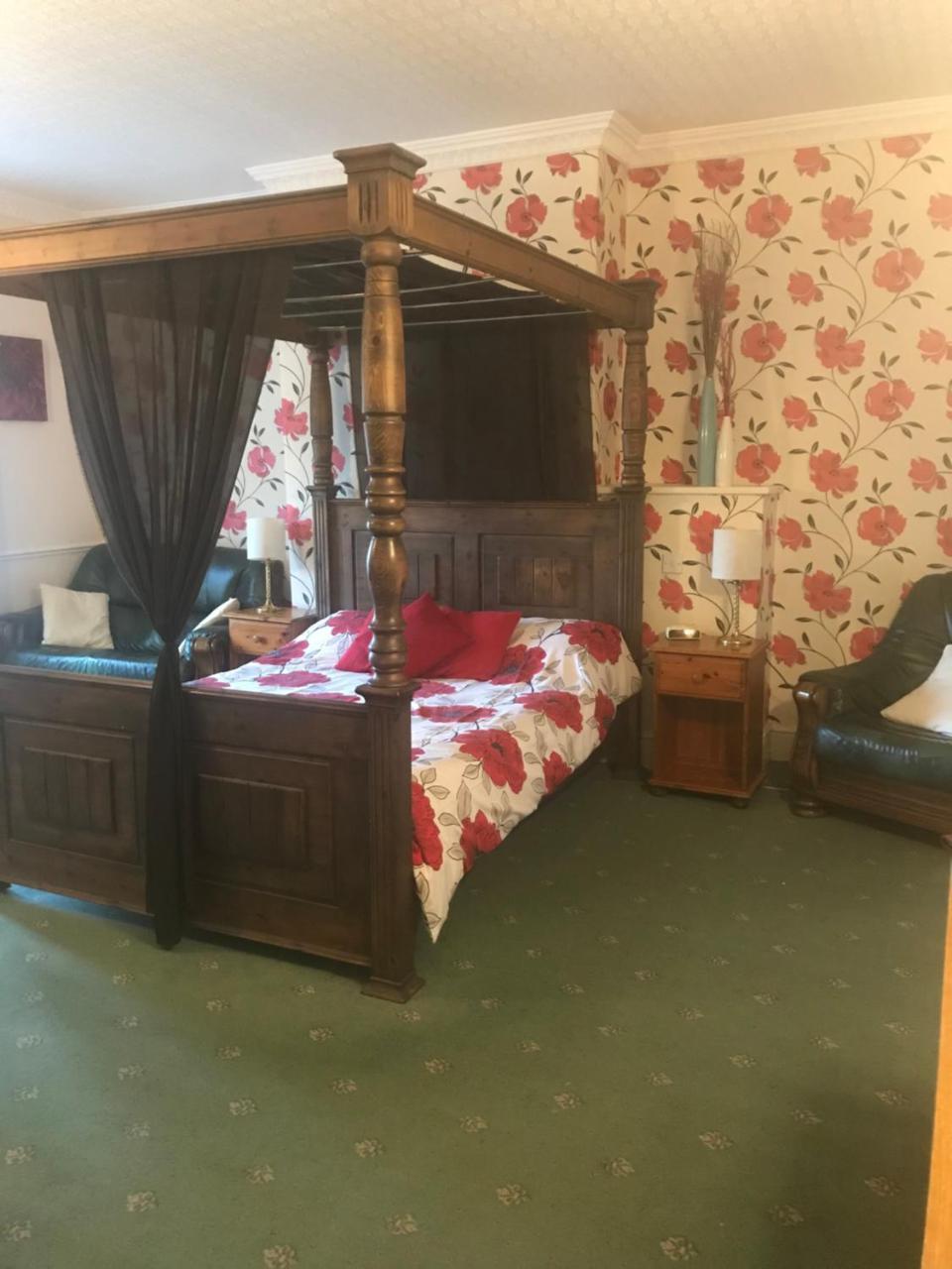 The Penruddocke Arms Bed and Breakfast Dinton  Eksteriør billede