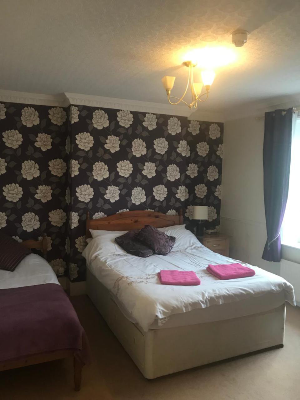 The Penruddocke Arms Bed and Breakfast Dinton  Eksteriør billede